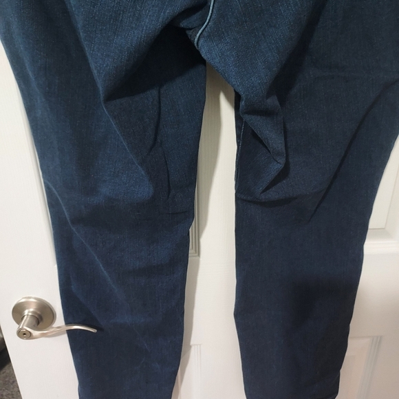 Women's Skinny Jeans in Dark Blue - Picture 7 of 12